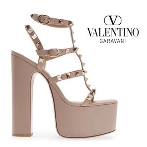 SOLD!!! Valentino Garavani Tan Platform Sandals with Rockstud Details